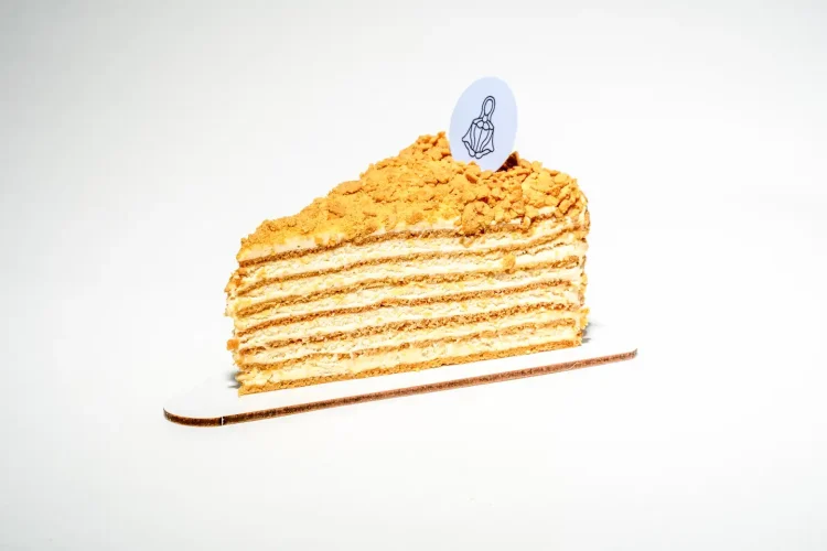 مدوویک عسلی